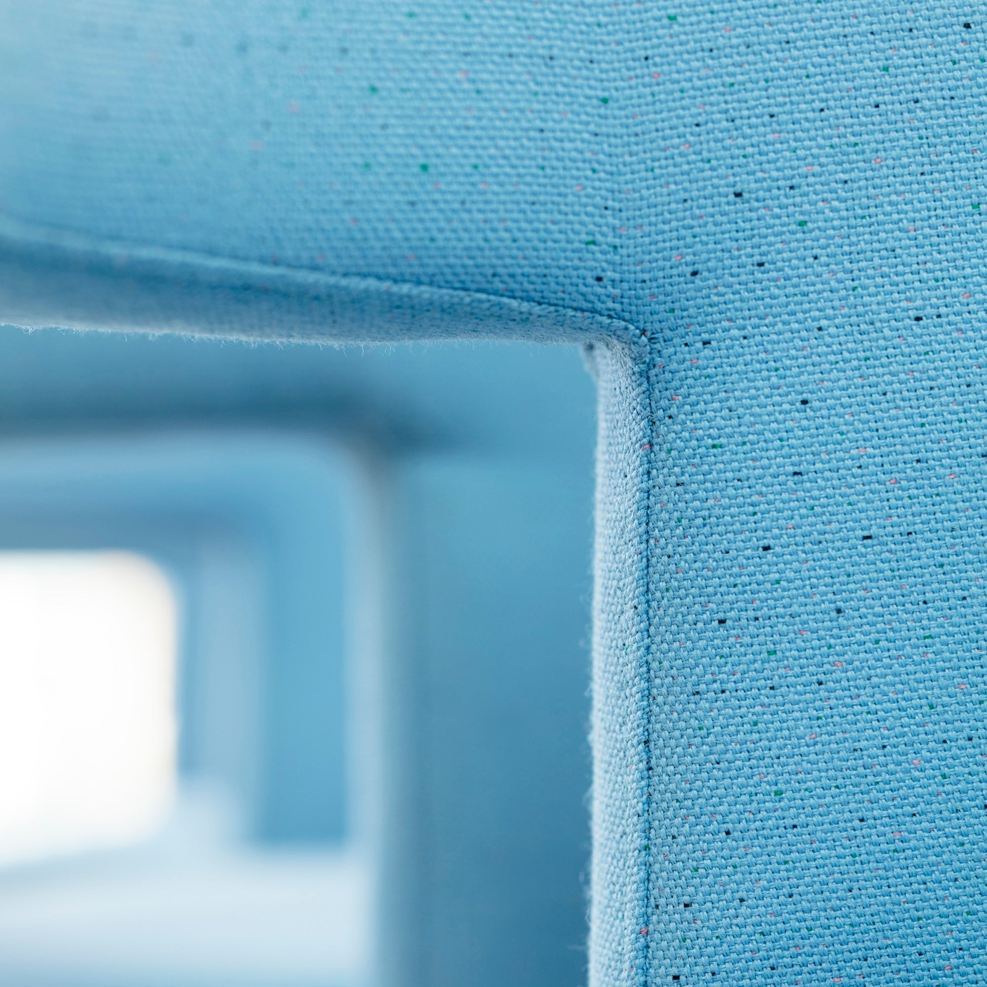 D8P-1 Armchair — Swivel Base