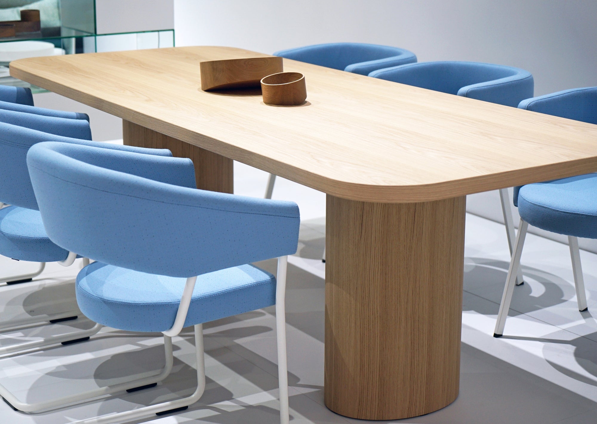 D9 Cantilever Chair