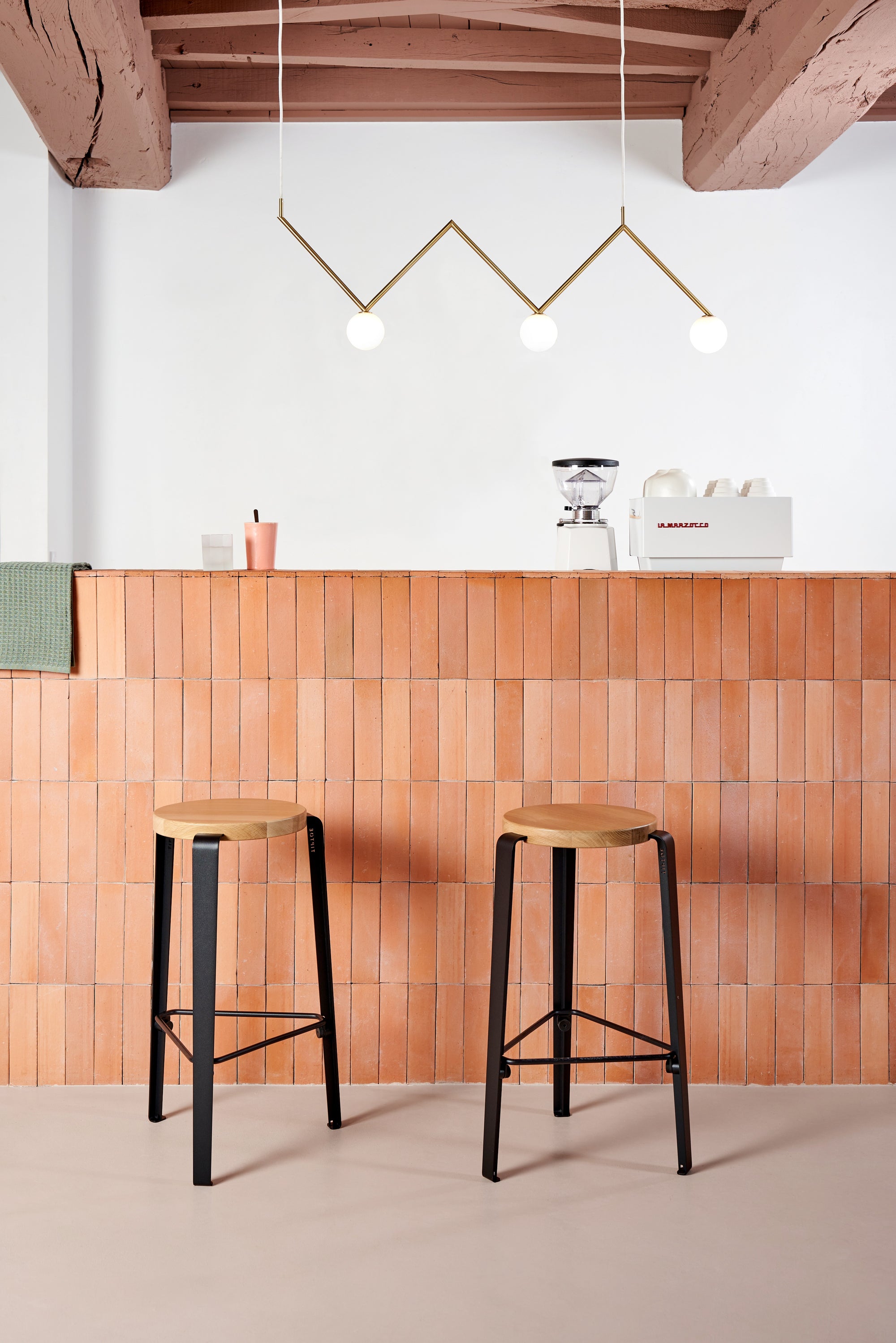 Lou Bar Stool