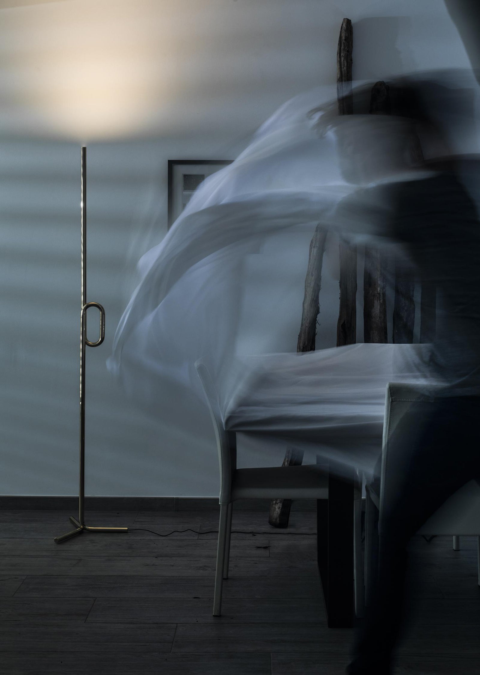 Tobia Floor Lamp