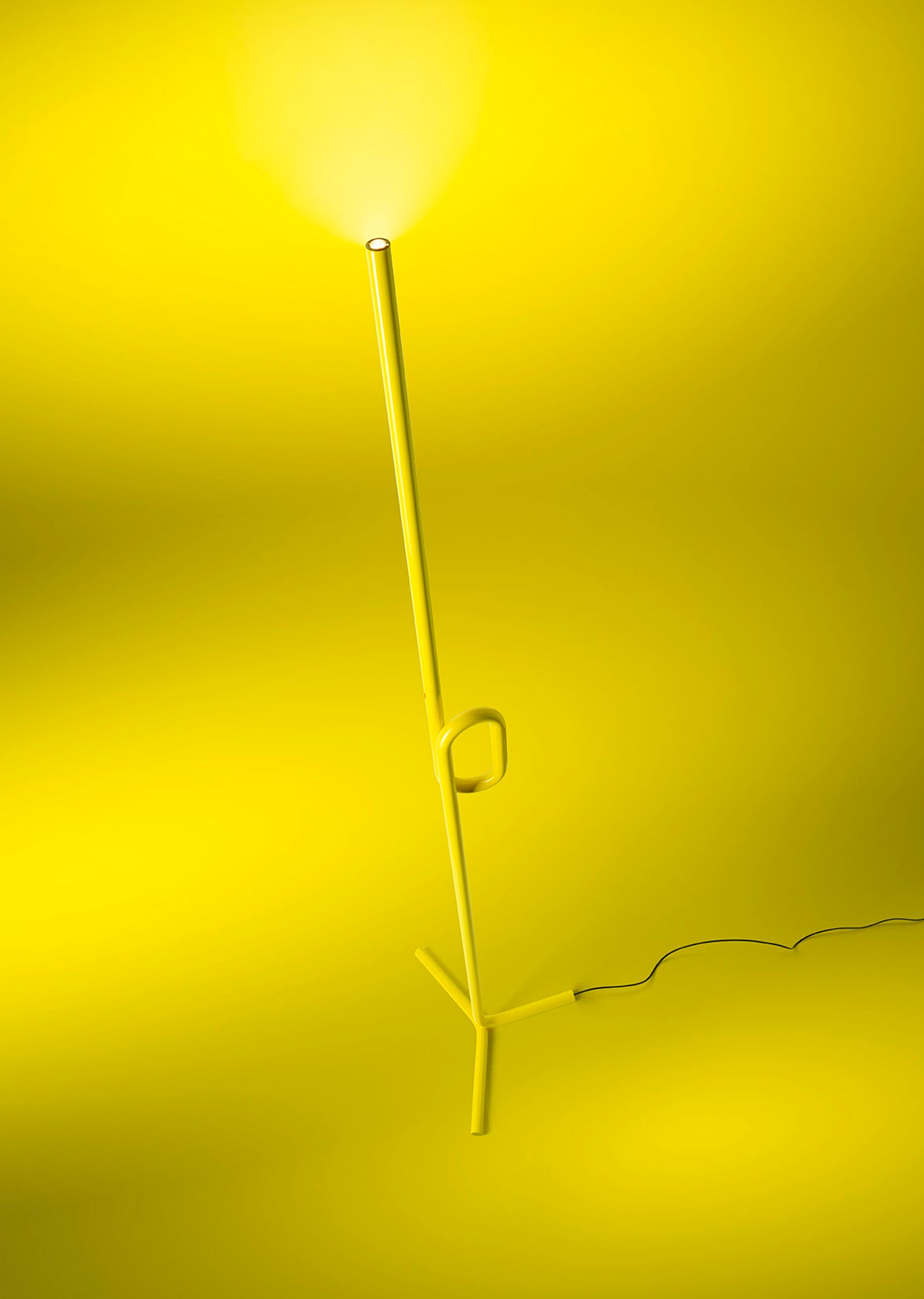 Tobia Floor Lamp
