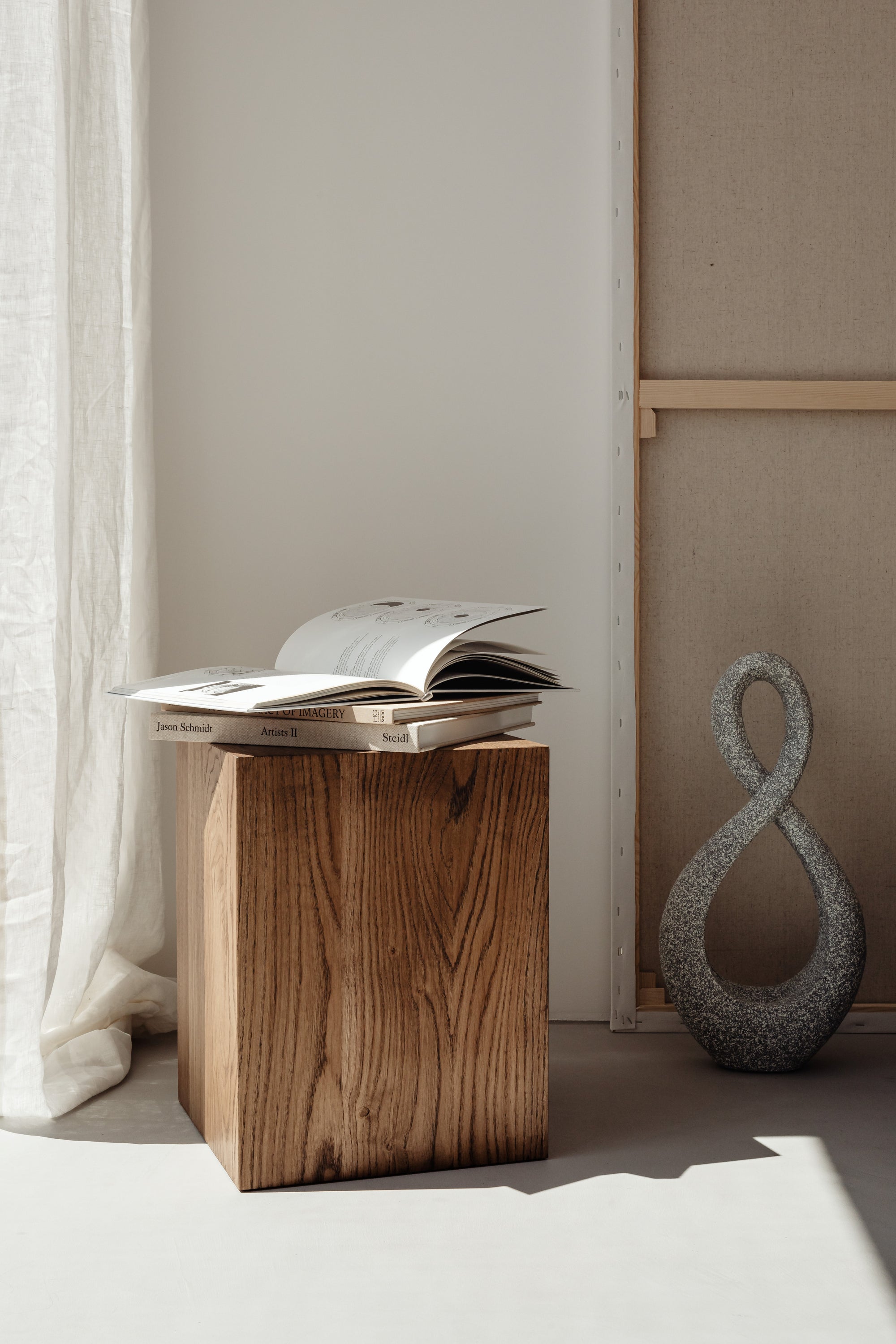 Coi Pillar โ Wood