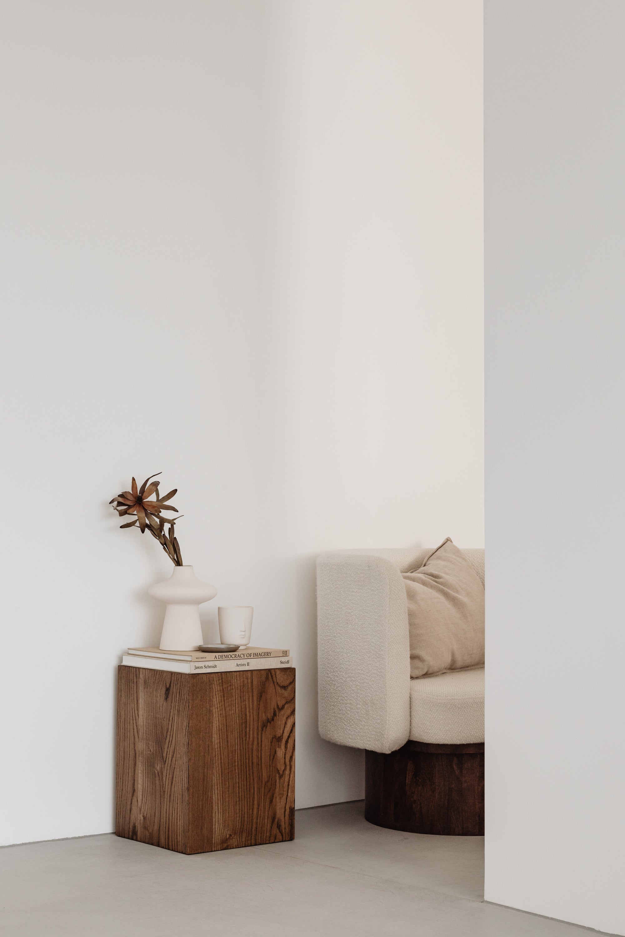 Coi Pillar โ Wood