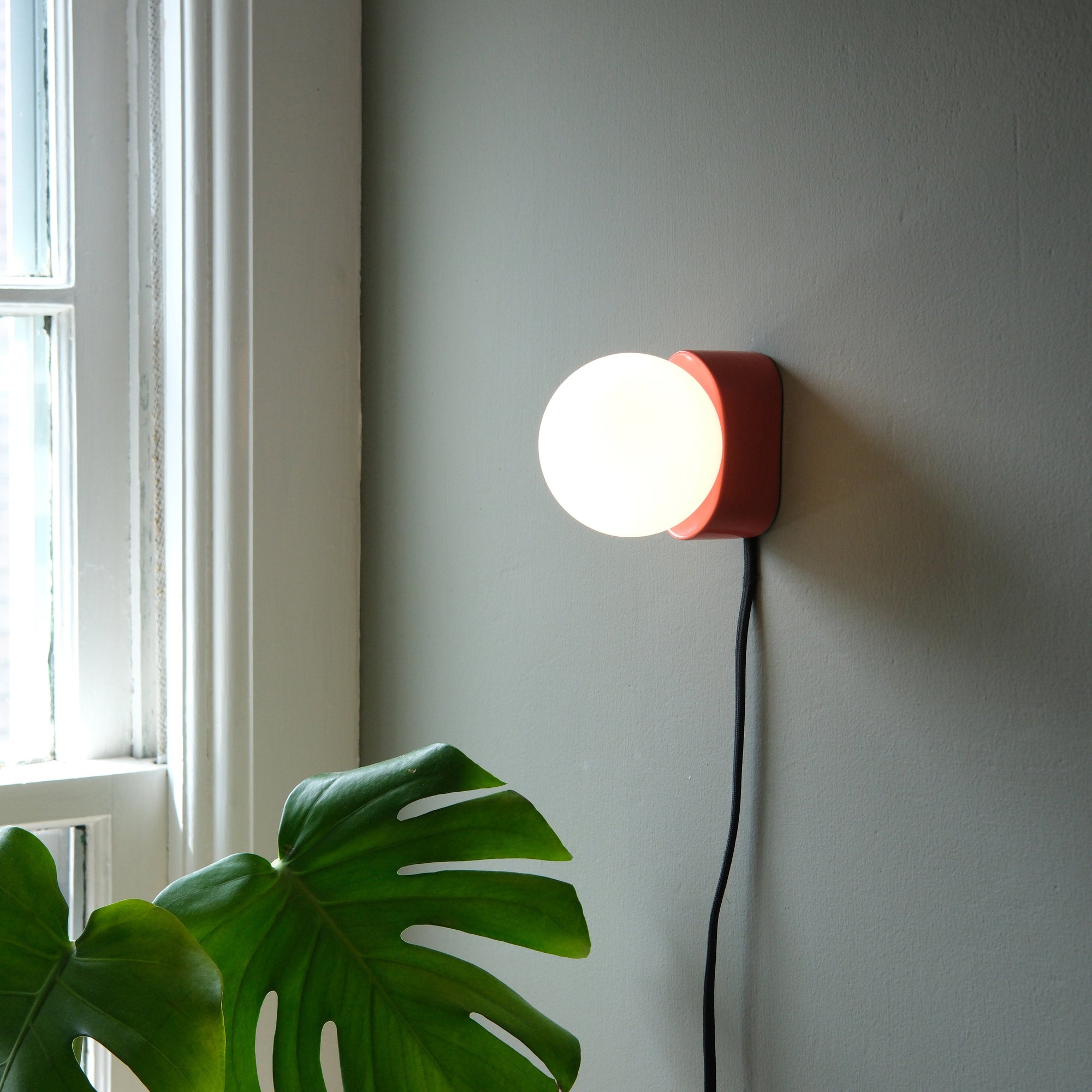 Iota Wall Sconce