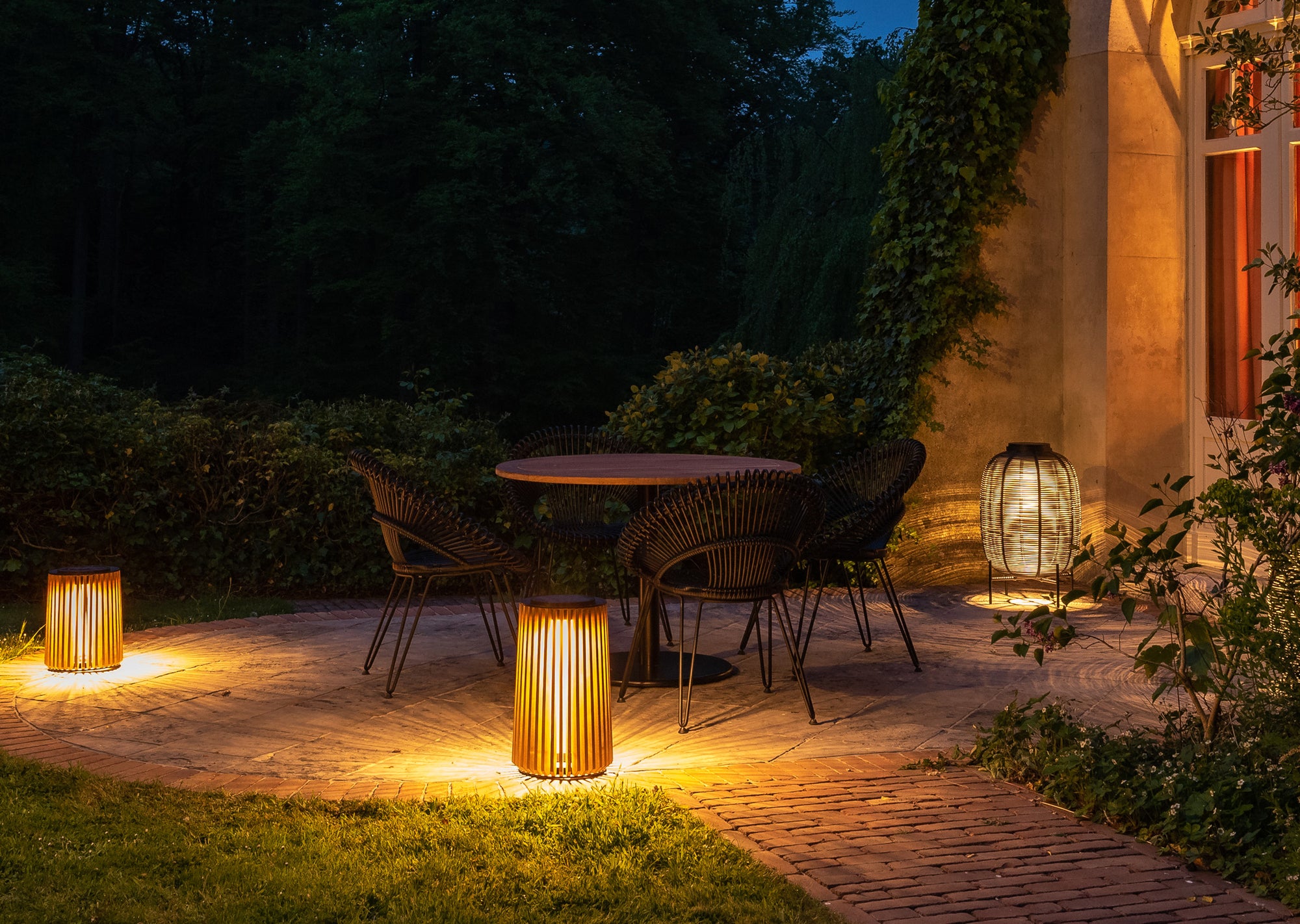 Maya Solar Lamp