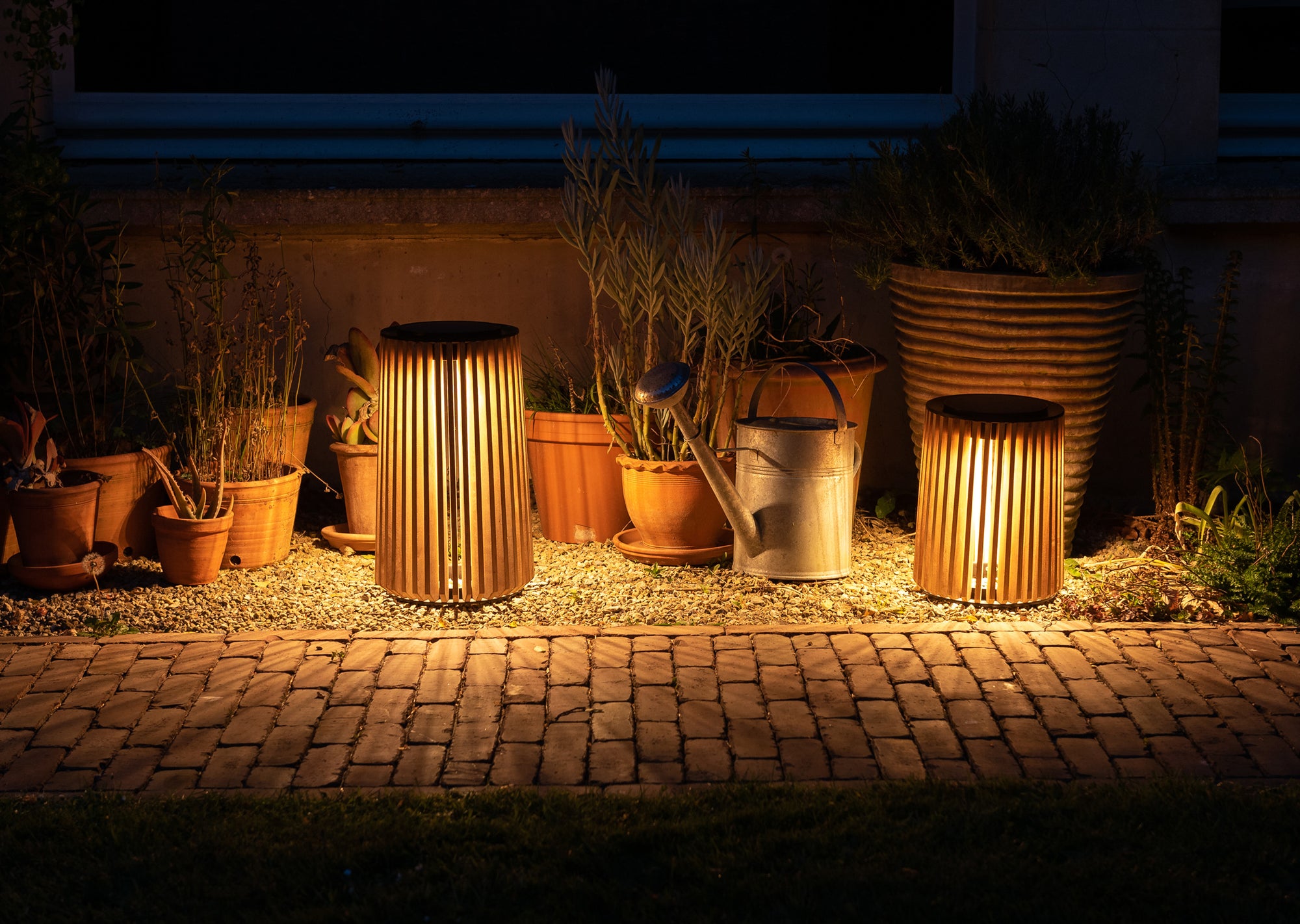 Maya Solar Lamp