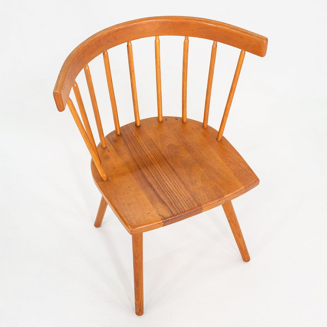 N19 Straight Chair