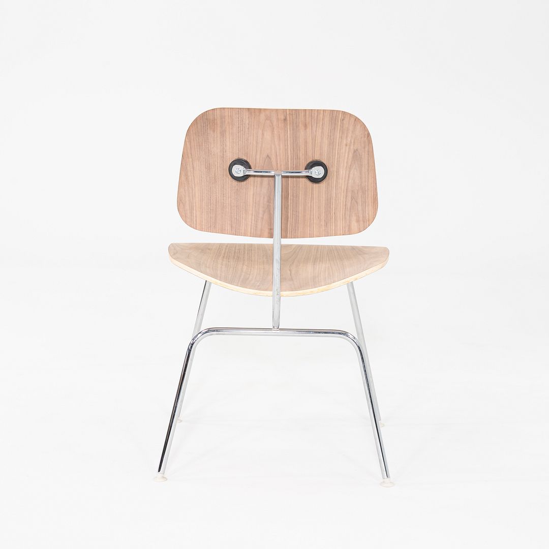DCM Chair