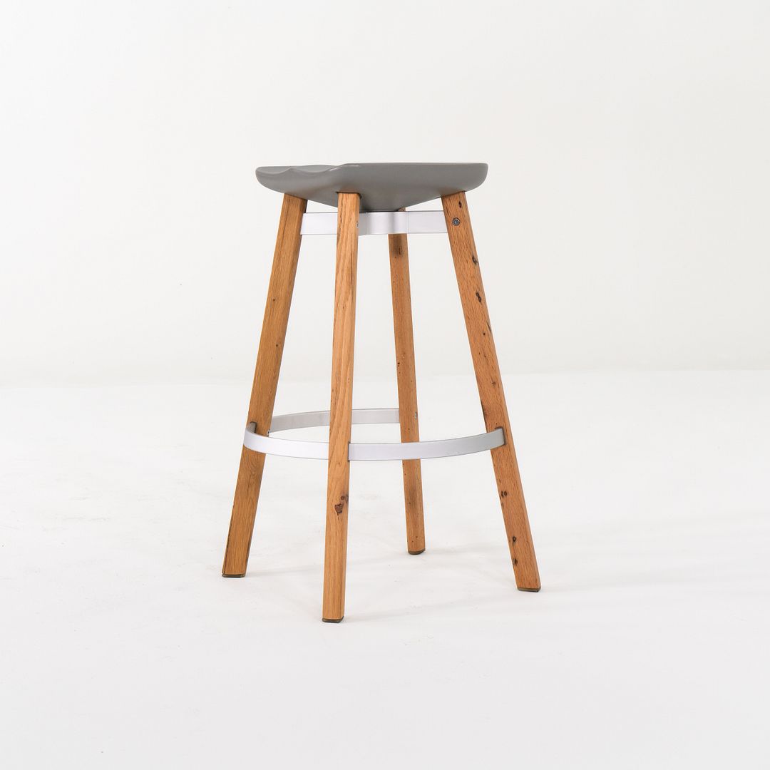 SU Bar Stool