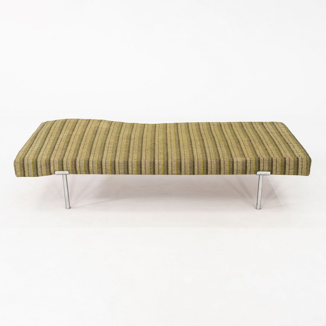 Model AP-36 daybed
