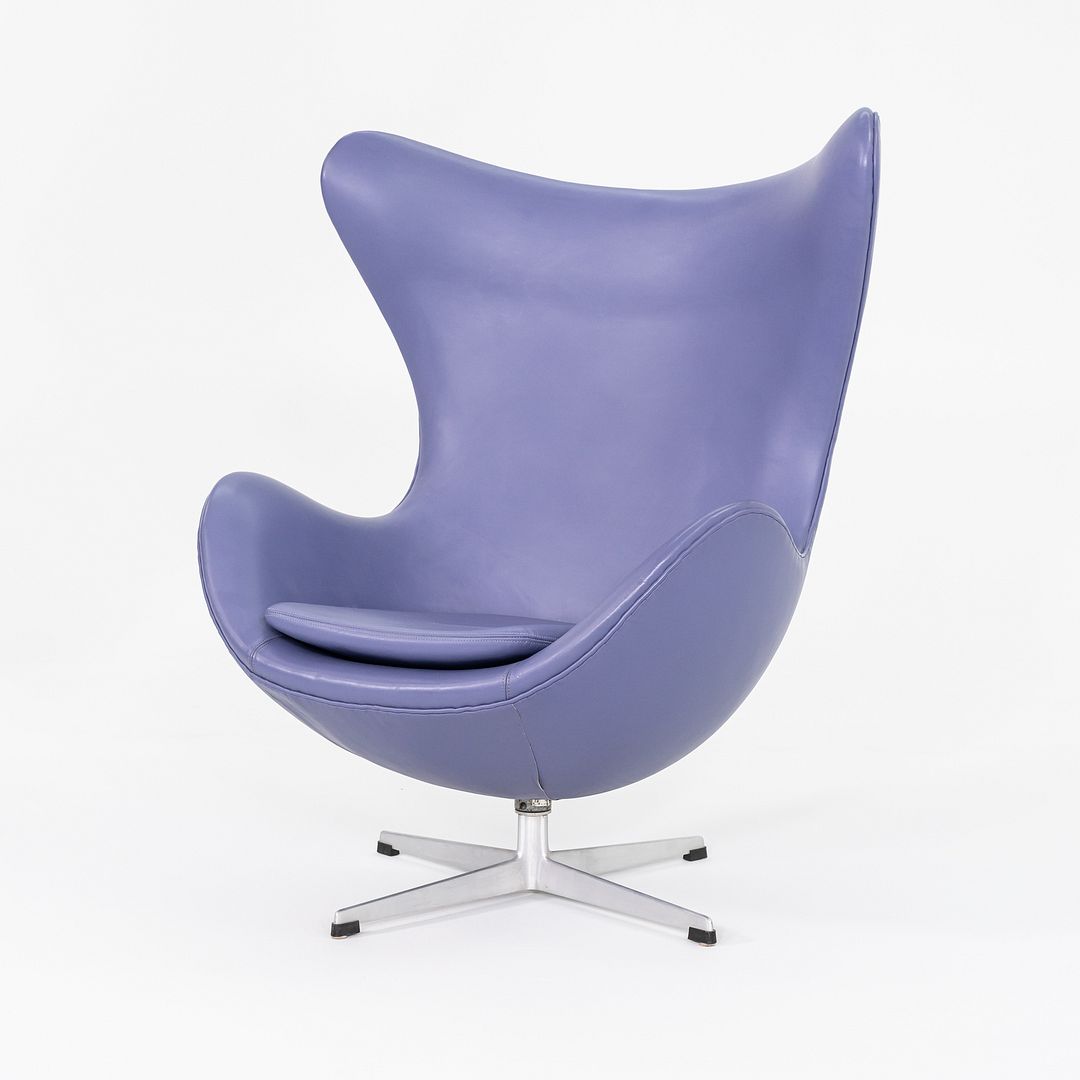 Egg Lounge Chair, Model 3316