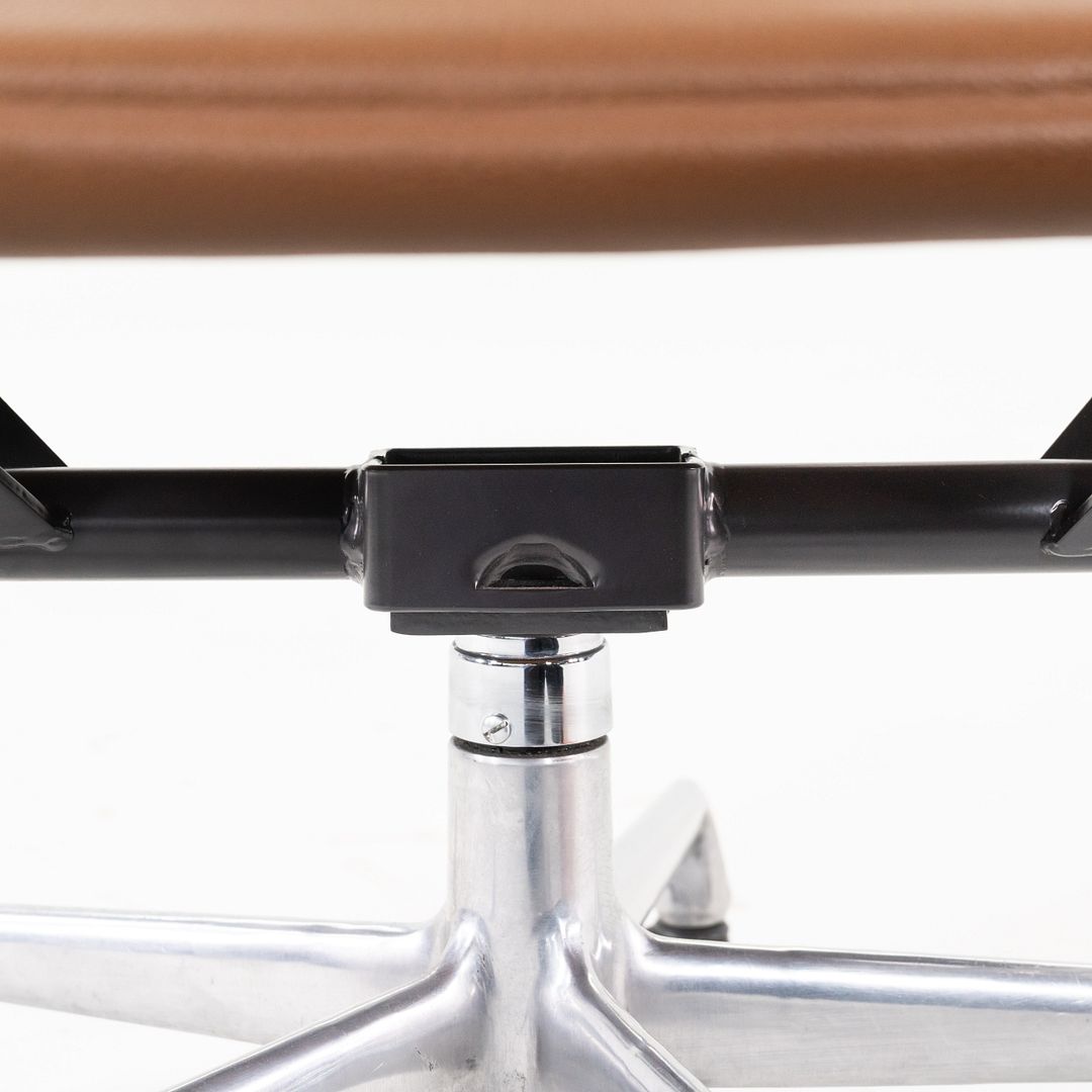 Aluminum Group Management Desk Chair, Model EA335