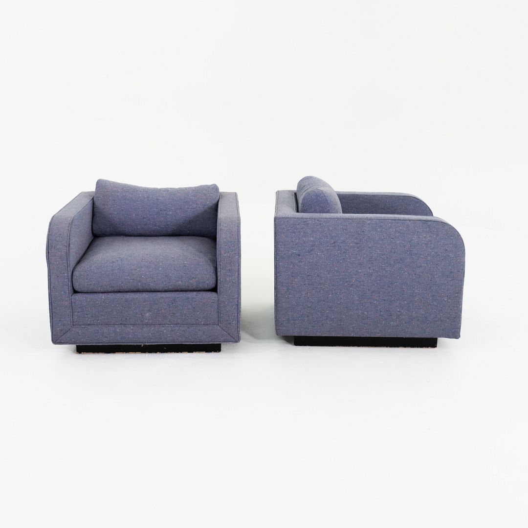 CH.86P Tuxedo Lounge Chair