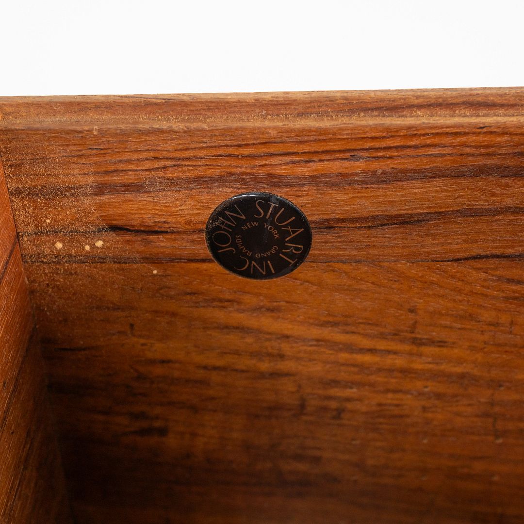 Diplomat Cresco Cabinet
