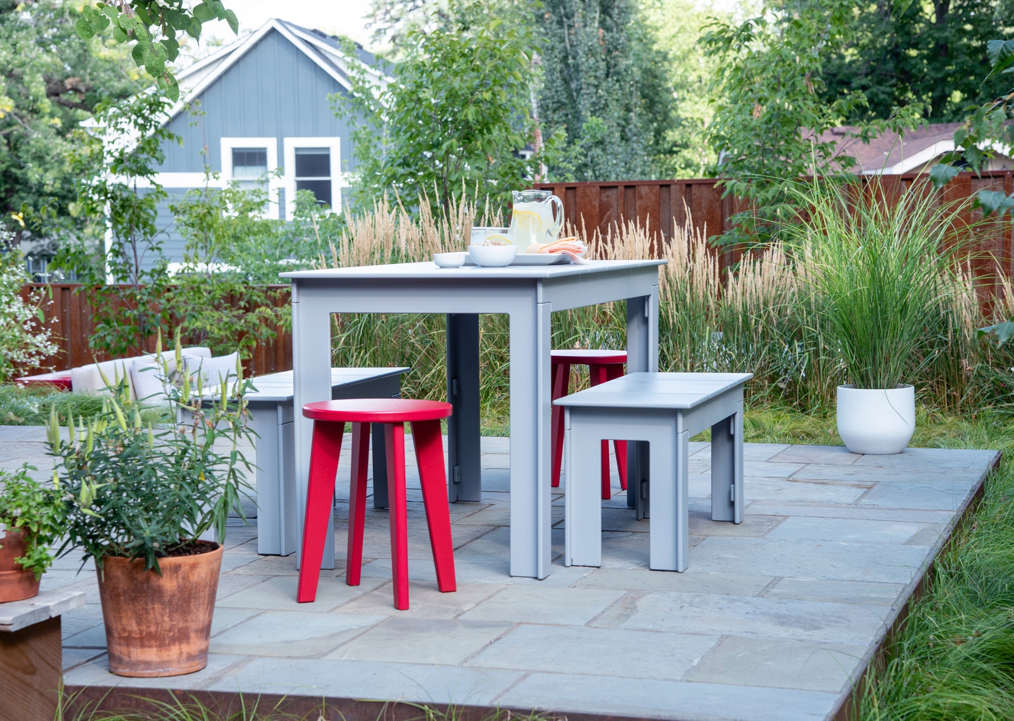 Lollygagger Picnic Table