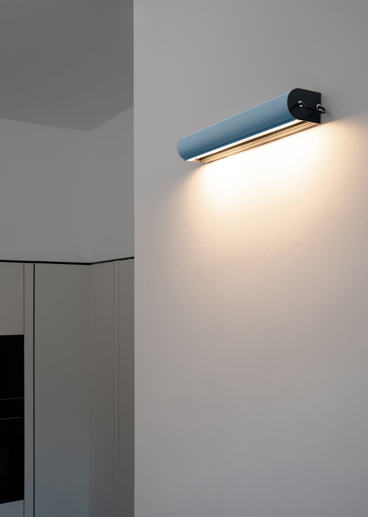 Applique Cylindrique Longue Wall Lamp