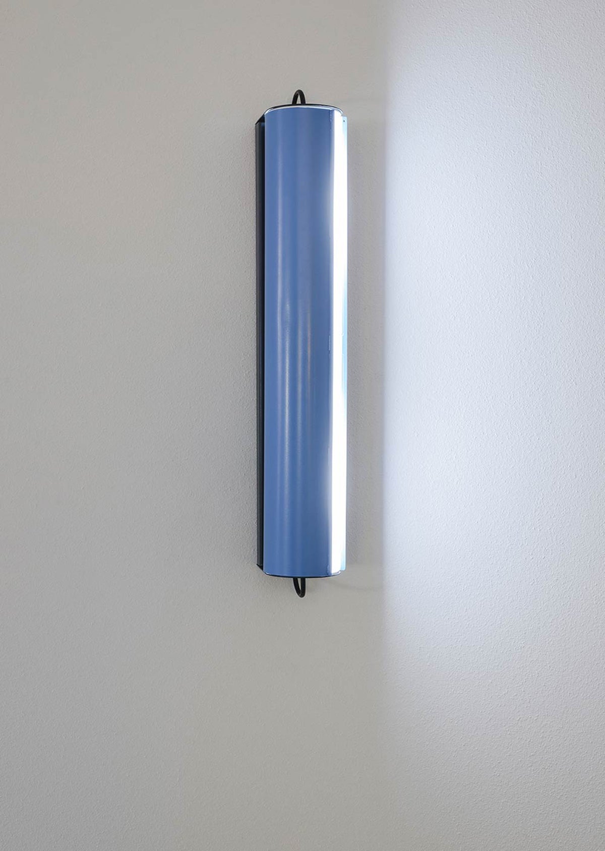 Applique Cylindrique Longue Wall Lamp