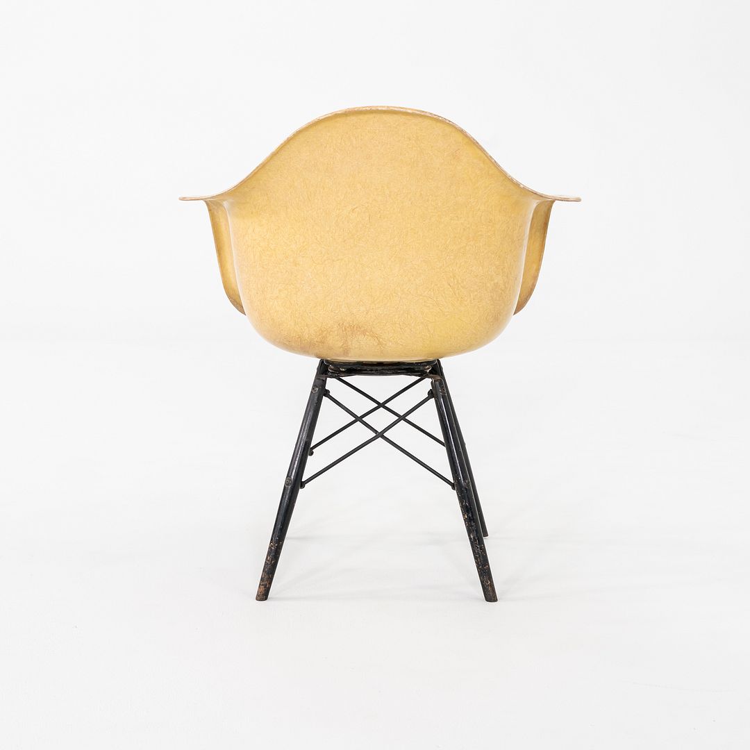 PAW Chair