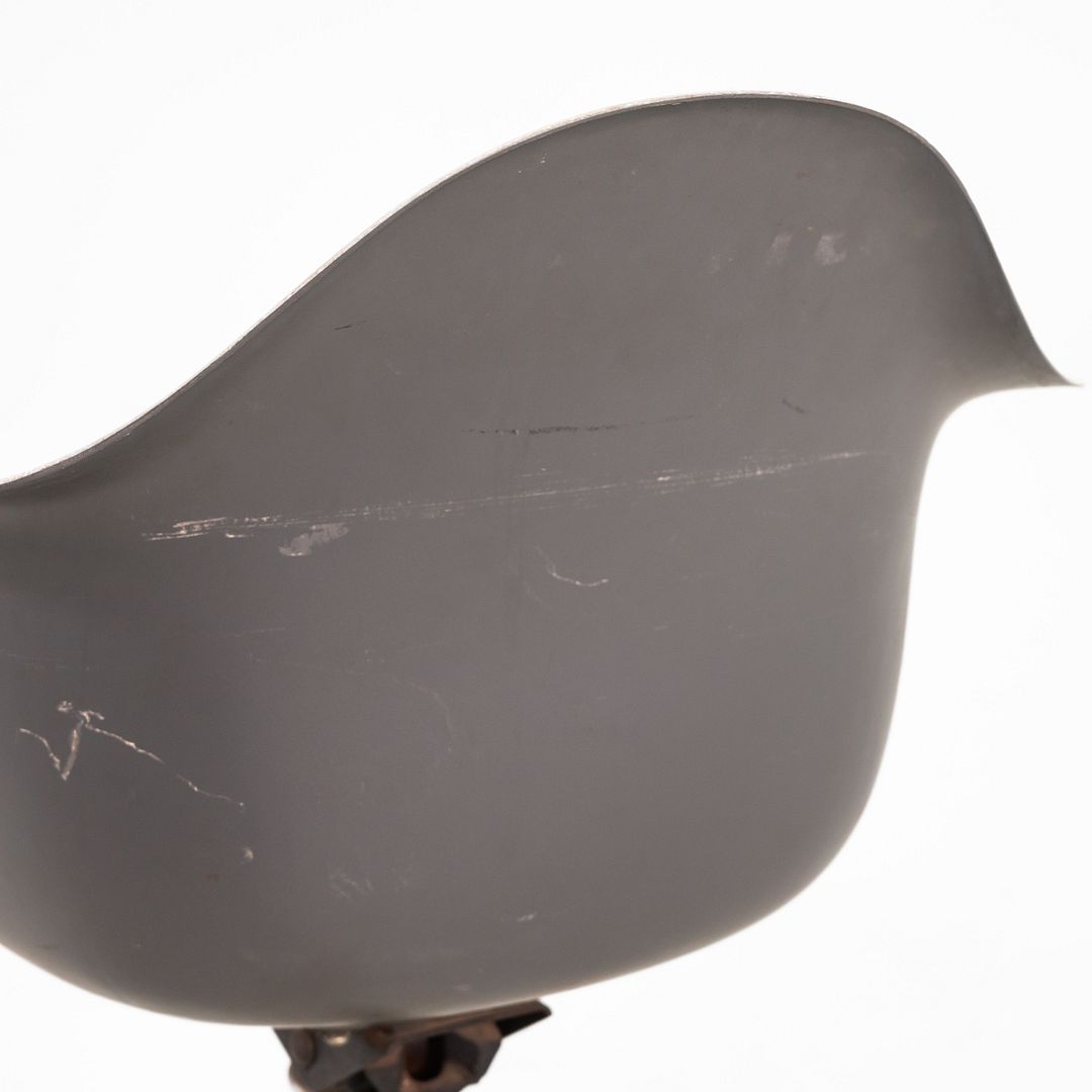 Fiberglass Task Armchair, Model DAT-1