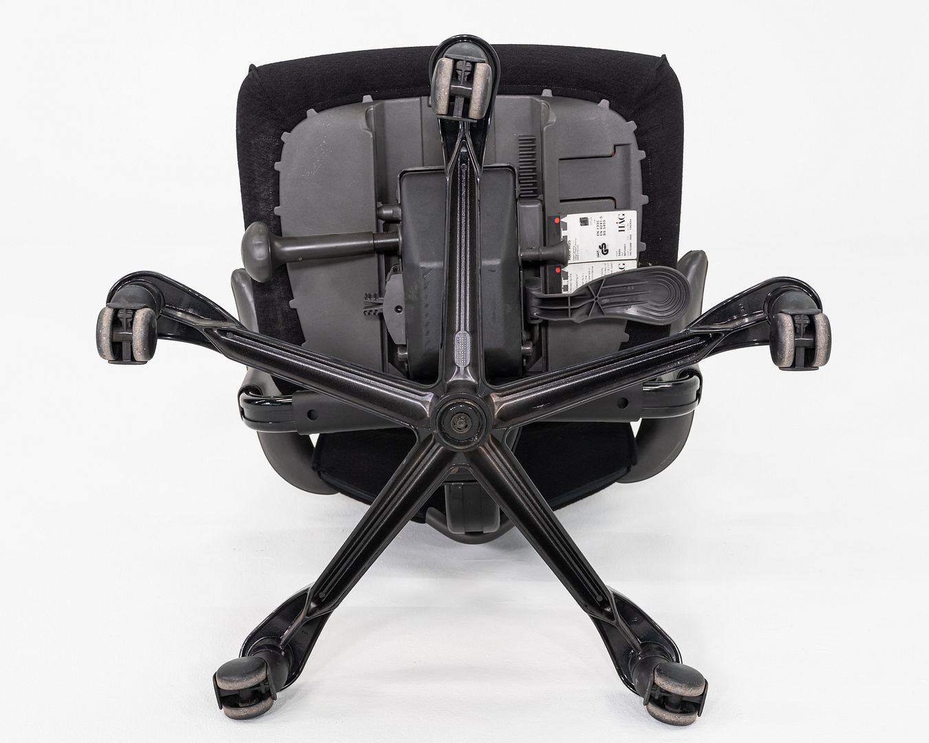 H05 Desk Chair