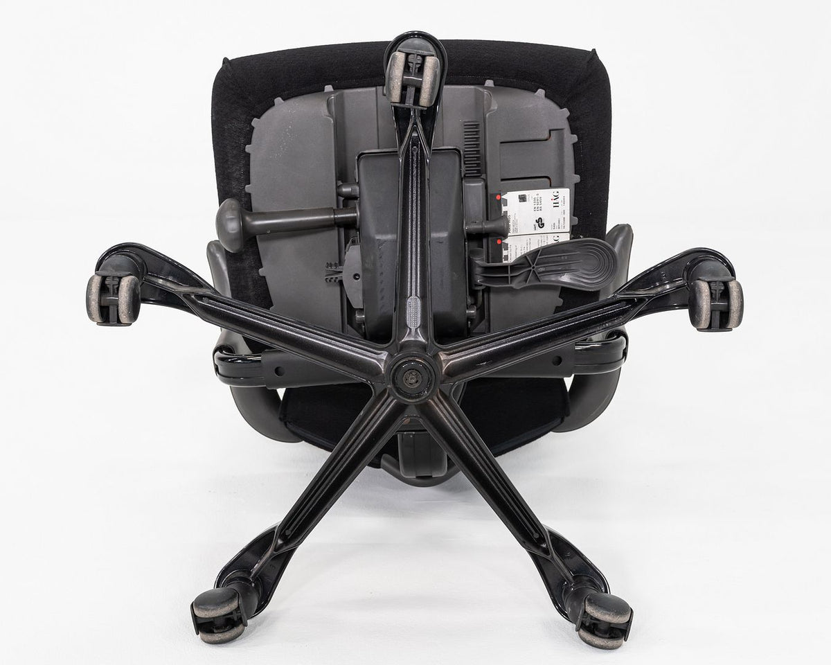 H05 Desk Chair