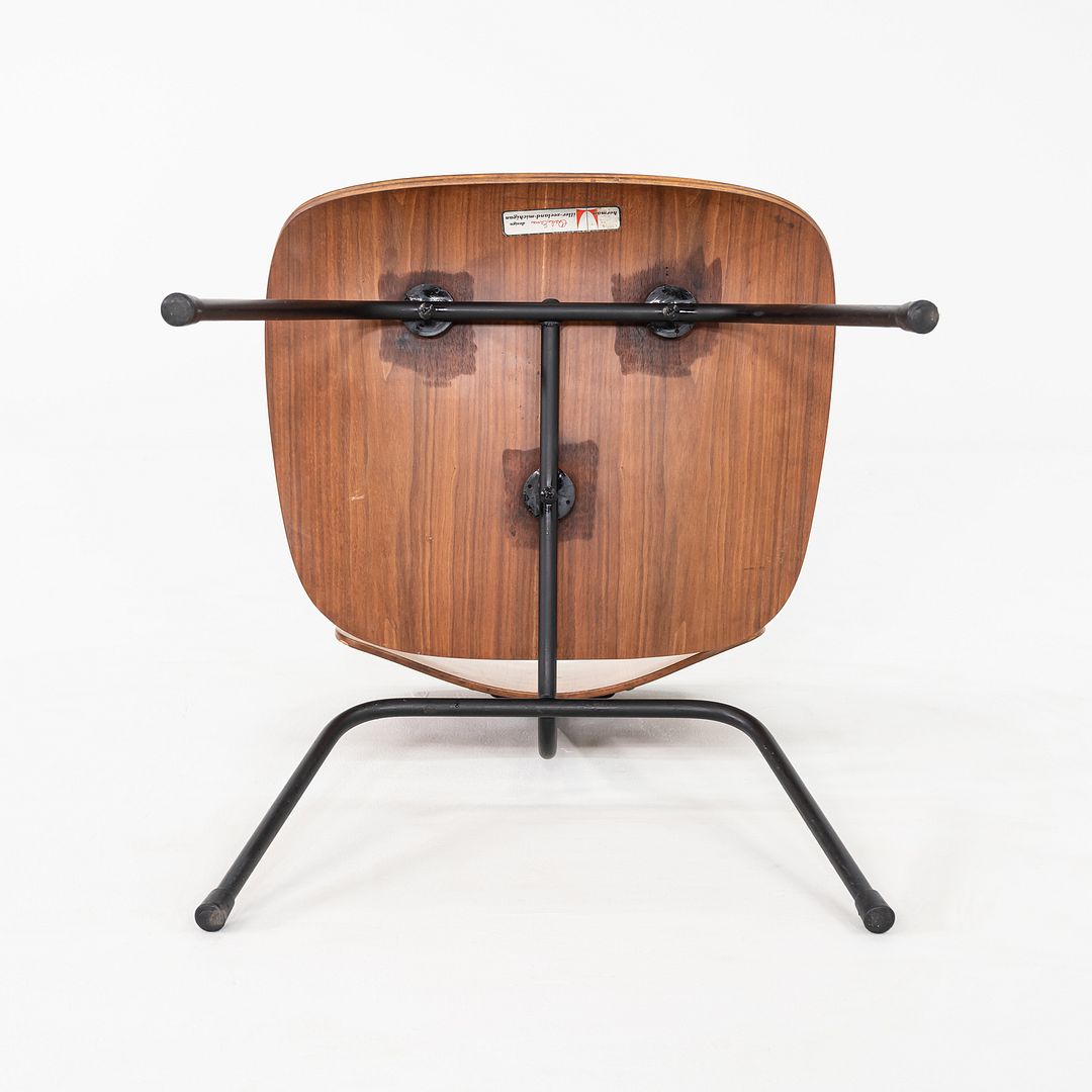 DCM Chair