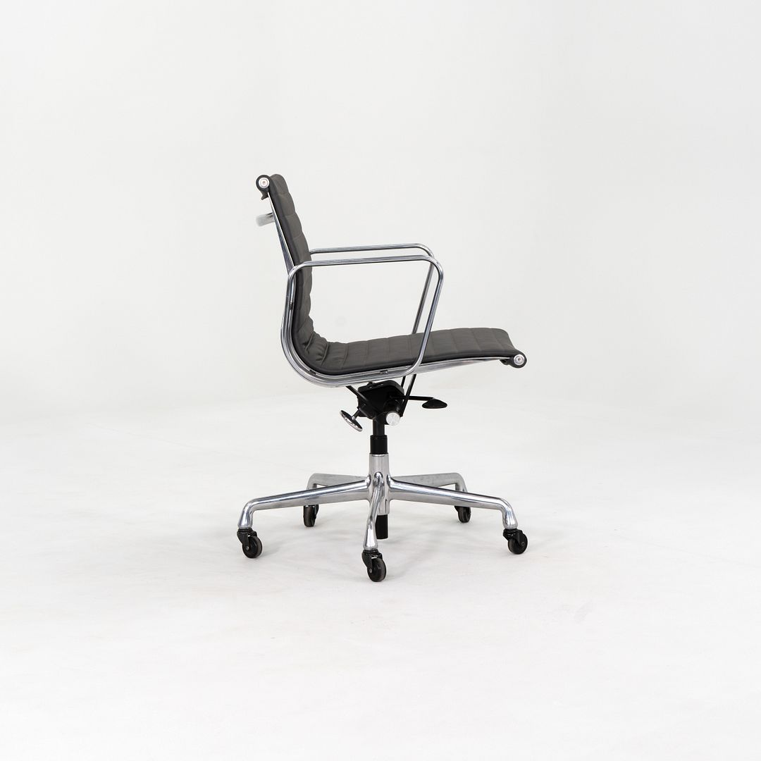 Aluminum Group Management Desk Chair, Model EA335