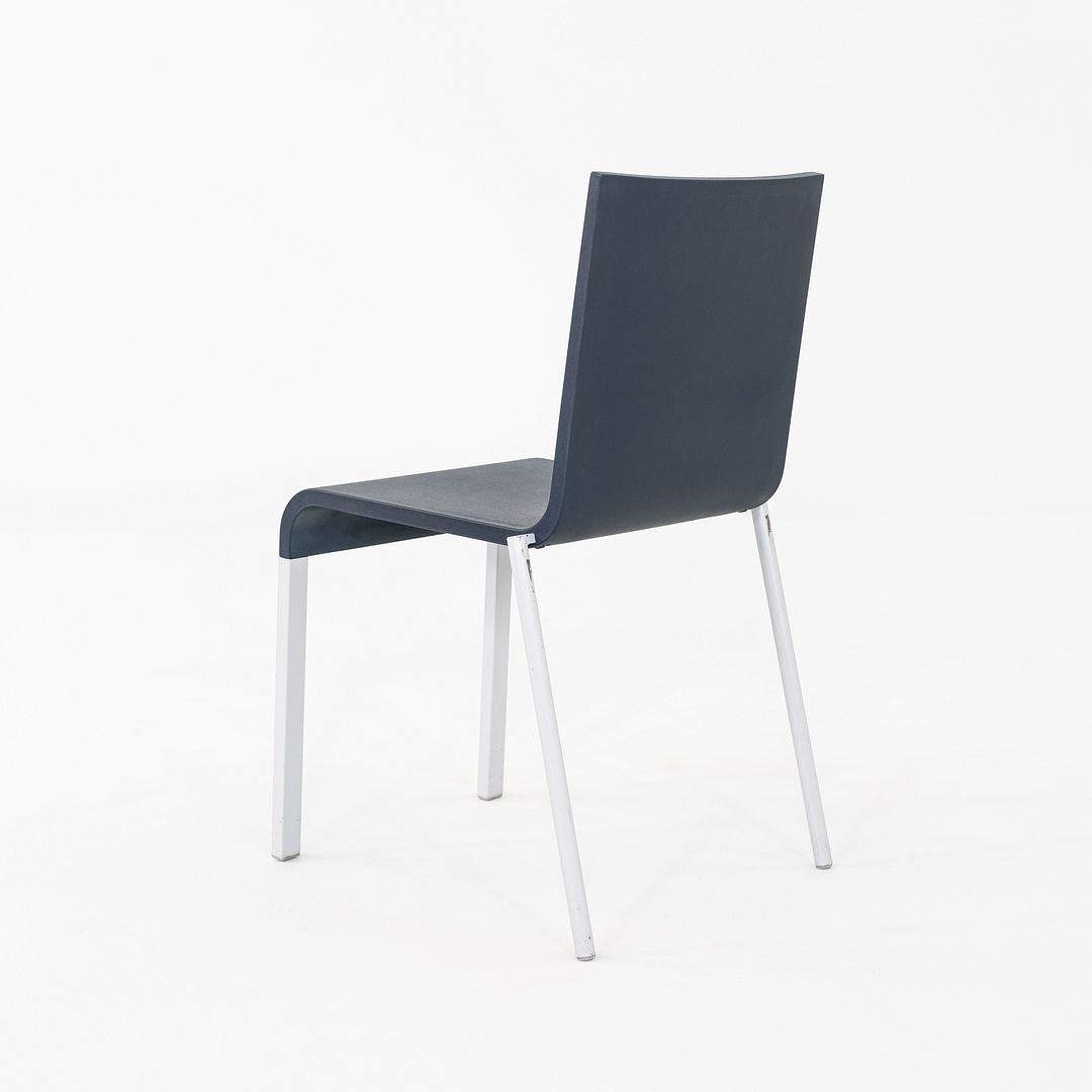.03 Stacking Dining Chair