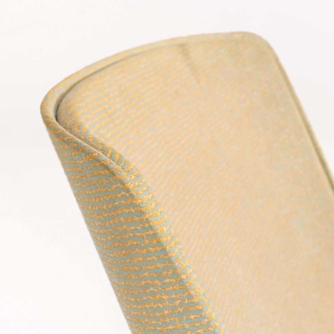 Vika Lounge Chair