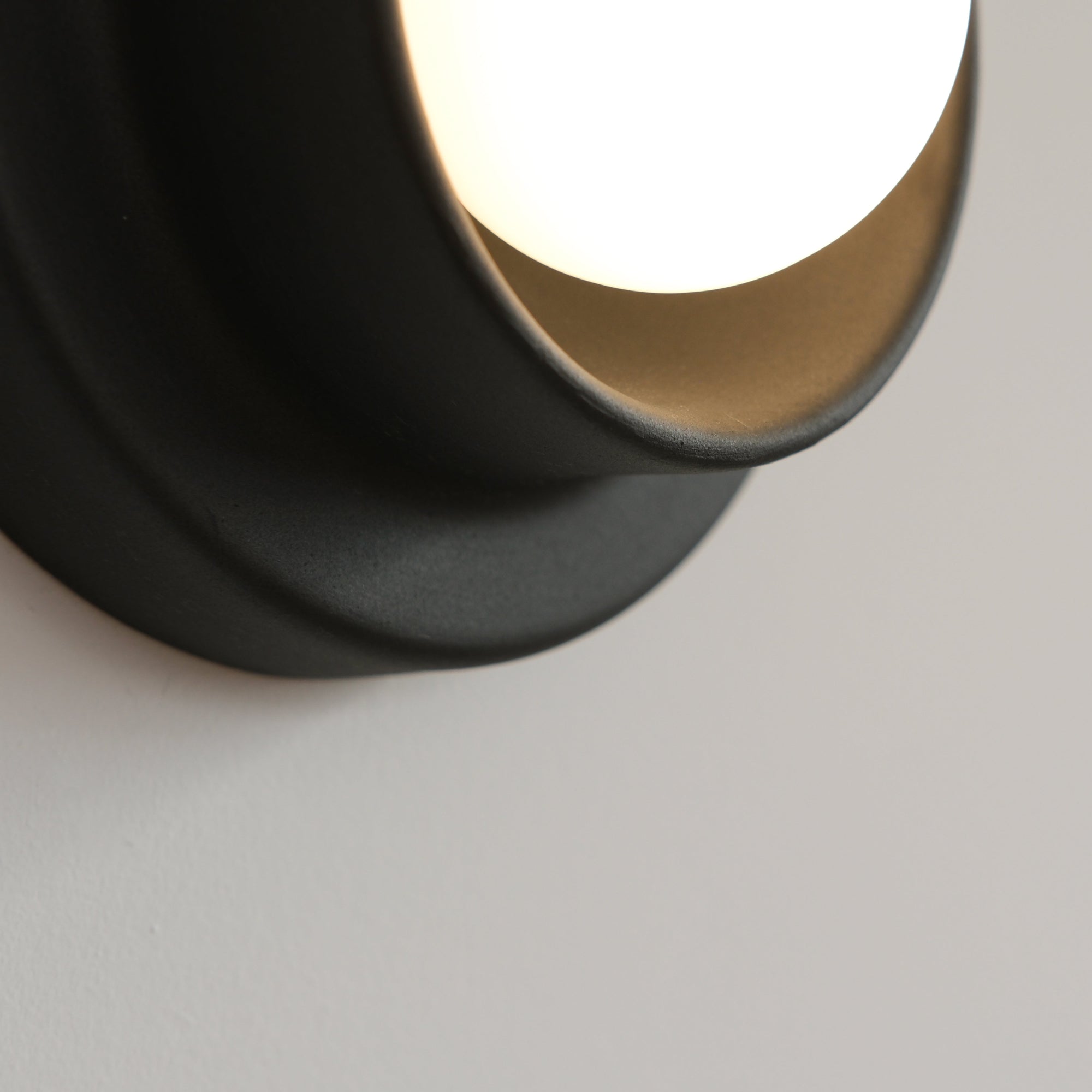 Q Sconce Lamp