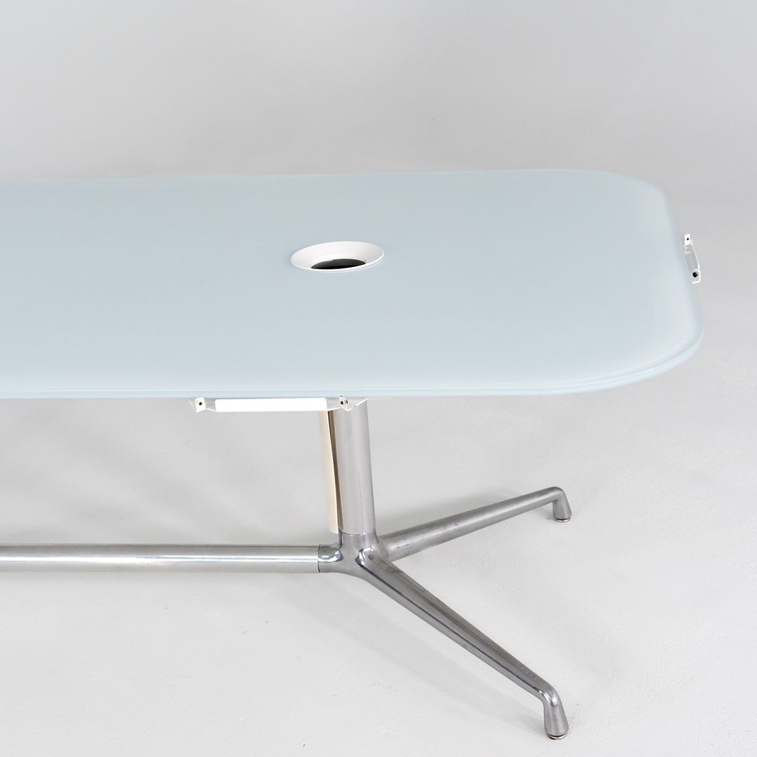 SW_1 Conference Table