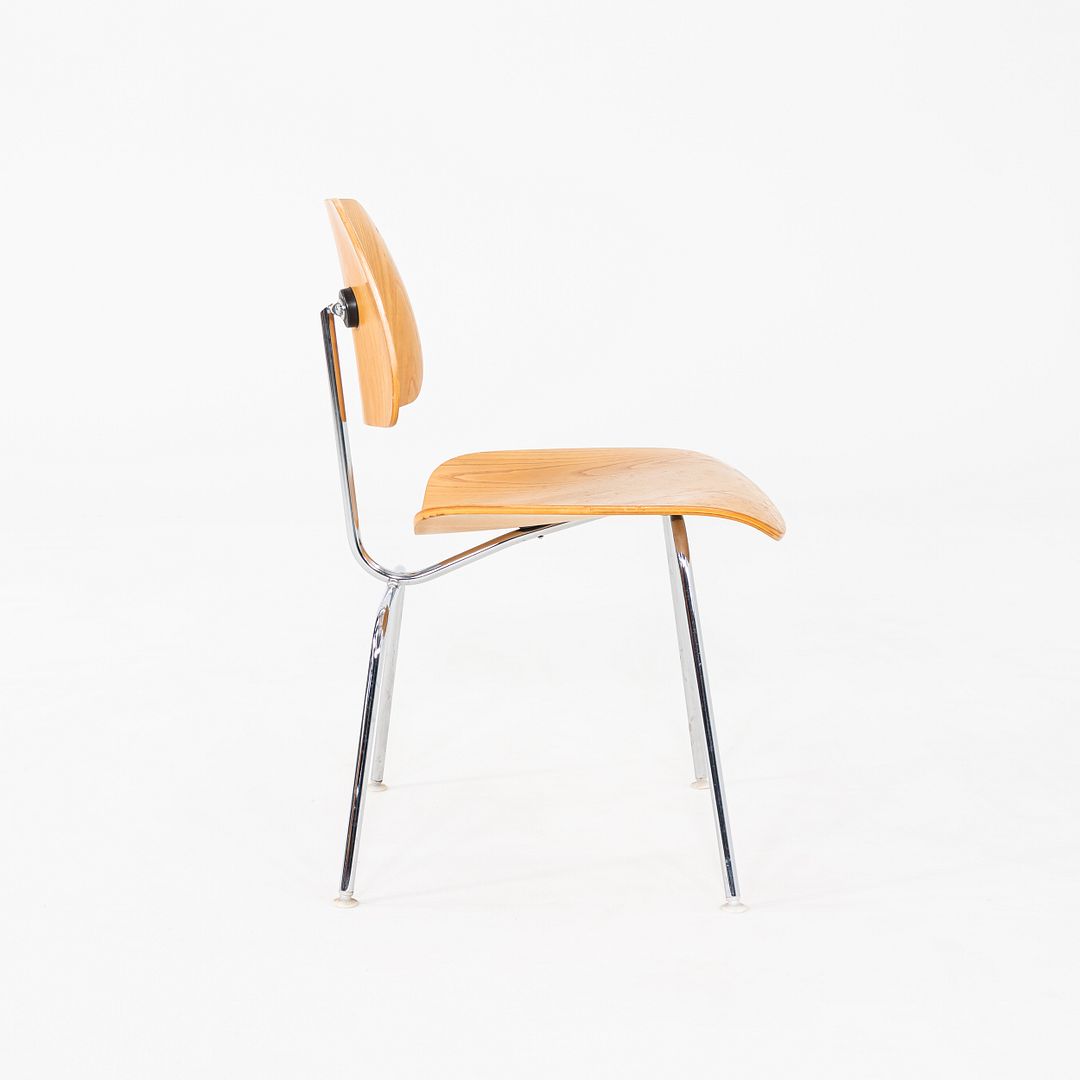DCM Chair