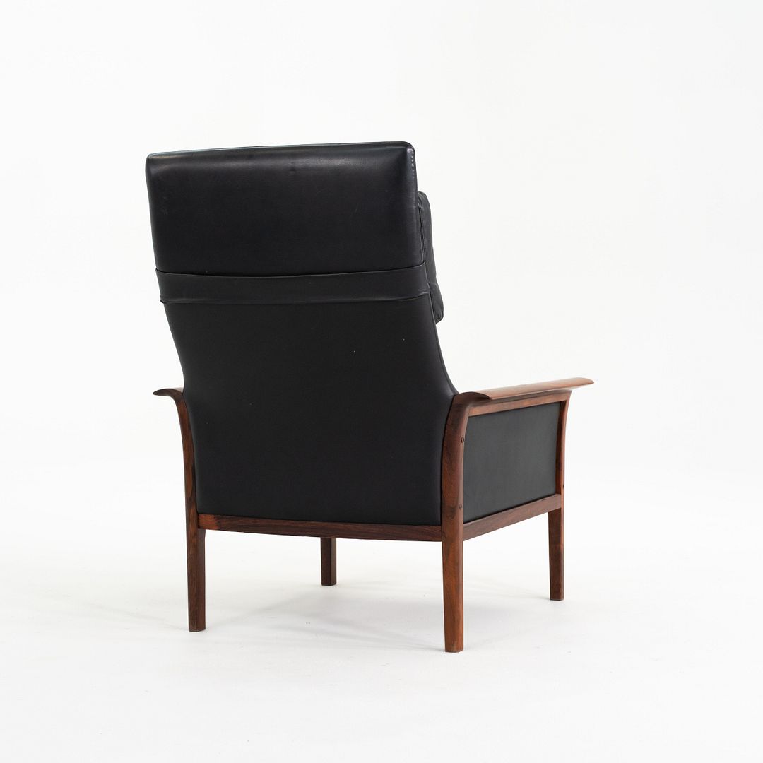 Model 924 Lounge Chair