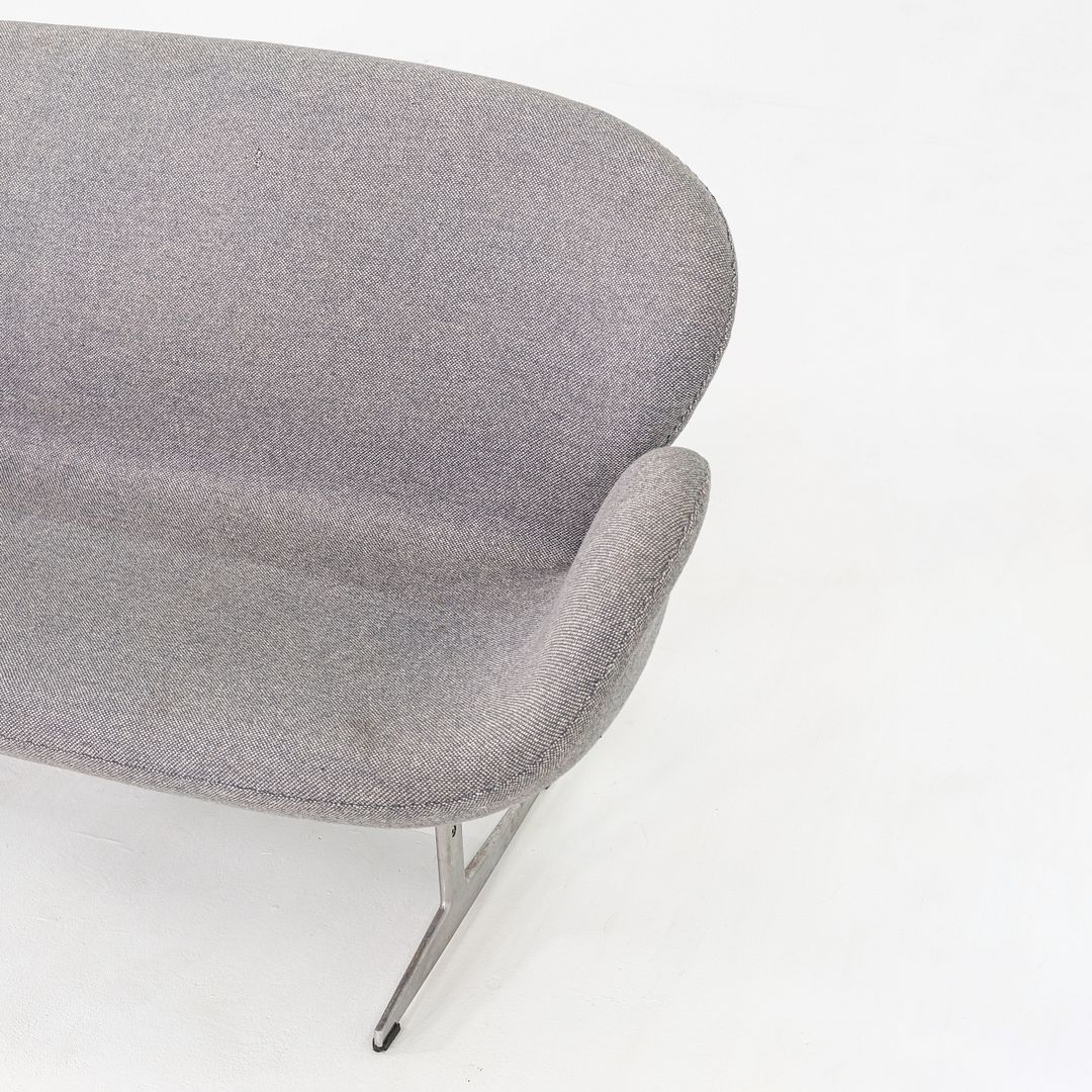 Swan Sofa