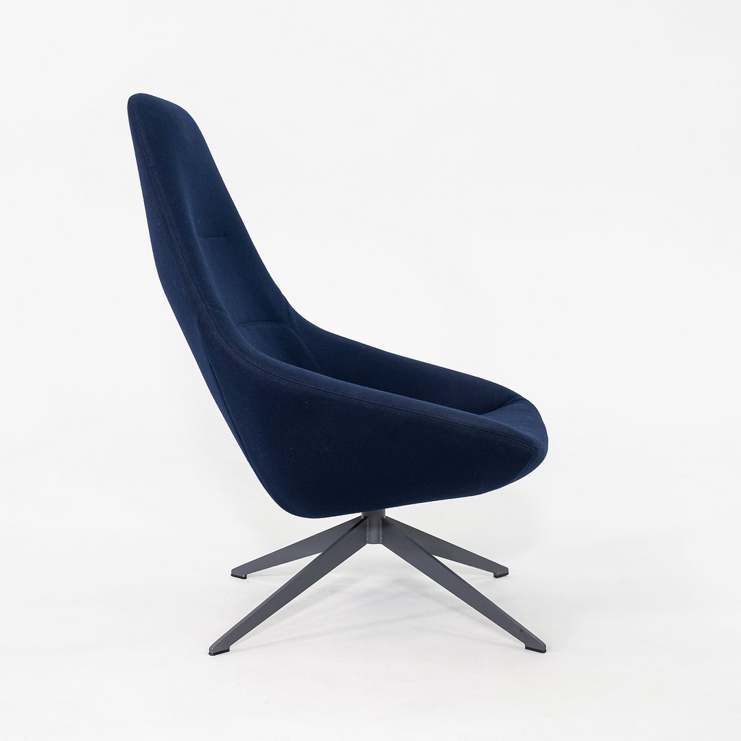 Famiglia Lounge Chair with 4 Star Swivel Base, Model FMG1405
Famiglia Footstool, Model FMGFS