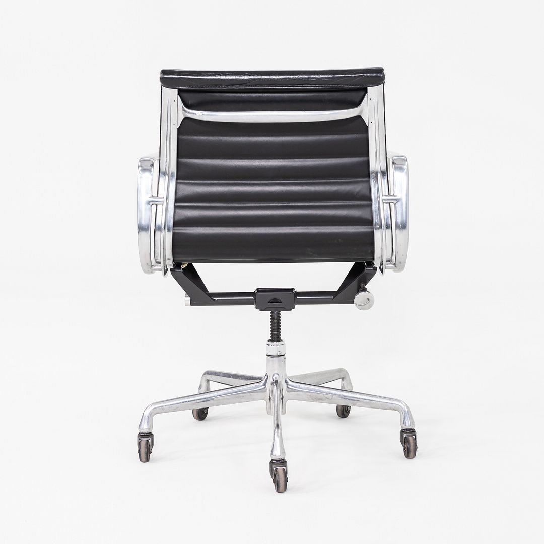 Aluminum Group Management Desk Chair, Model EA335