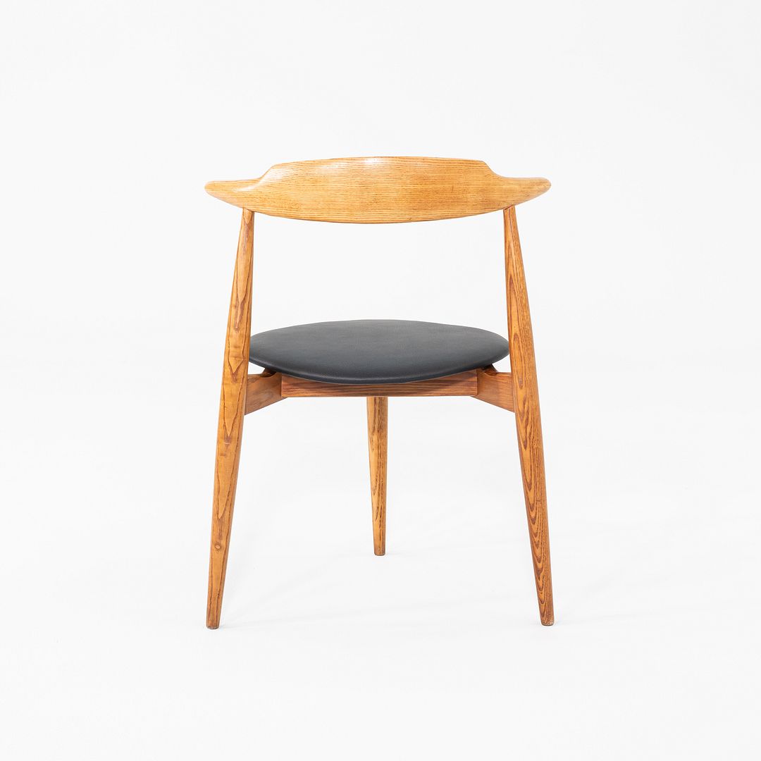 FH4103 Heart Chair