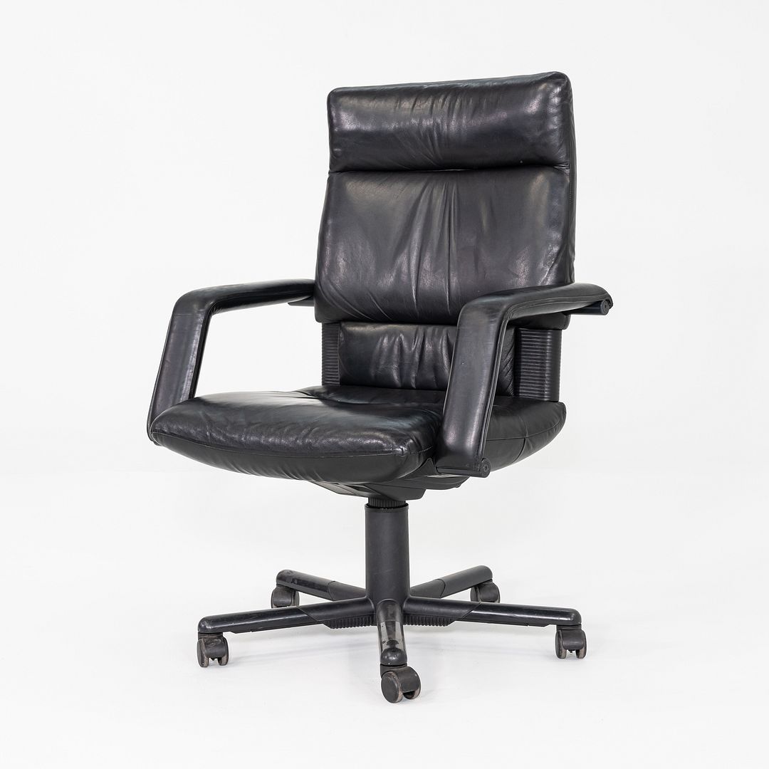 Figura Desk Chair