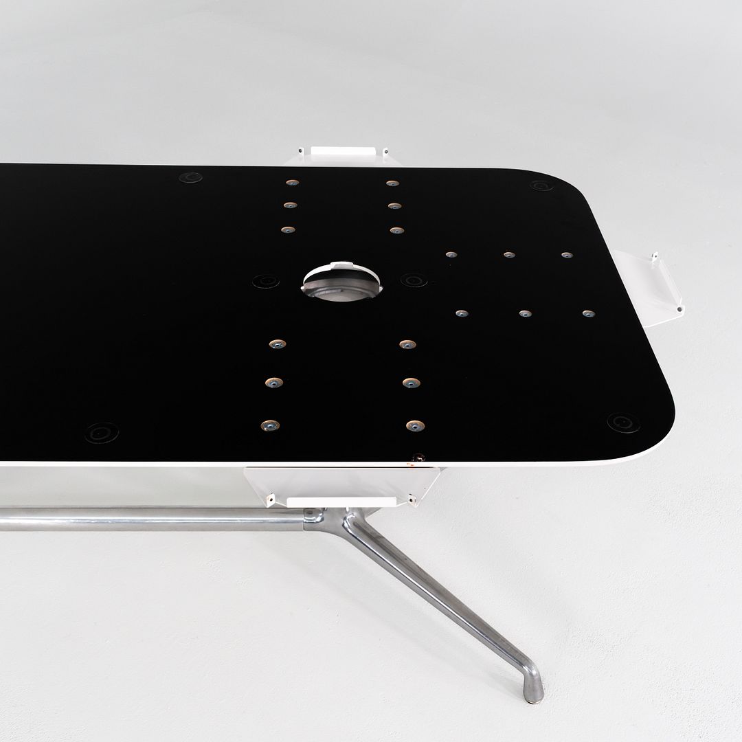 SW_1 Conference Table