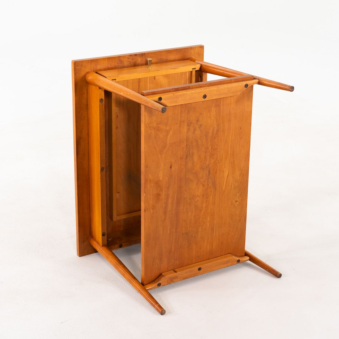 Planner Group Side Table