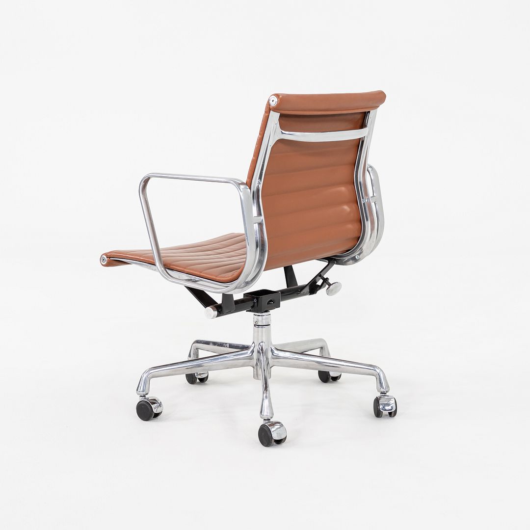 Aluminum Group Management Desk Chair, Model EA335