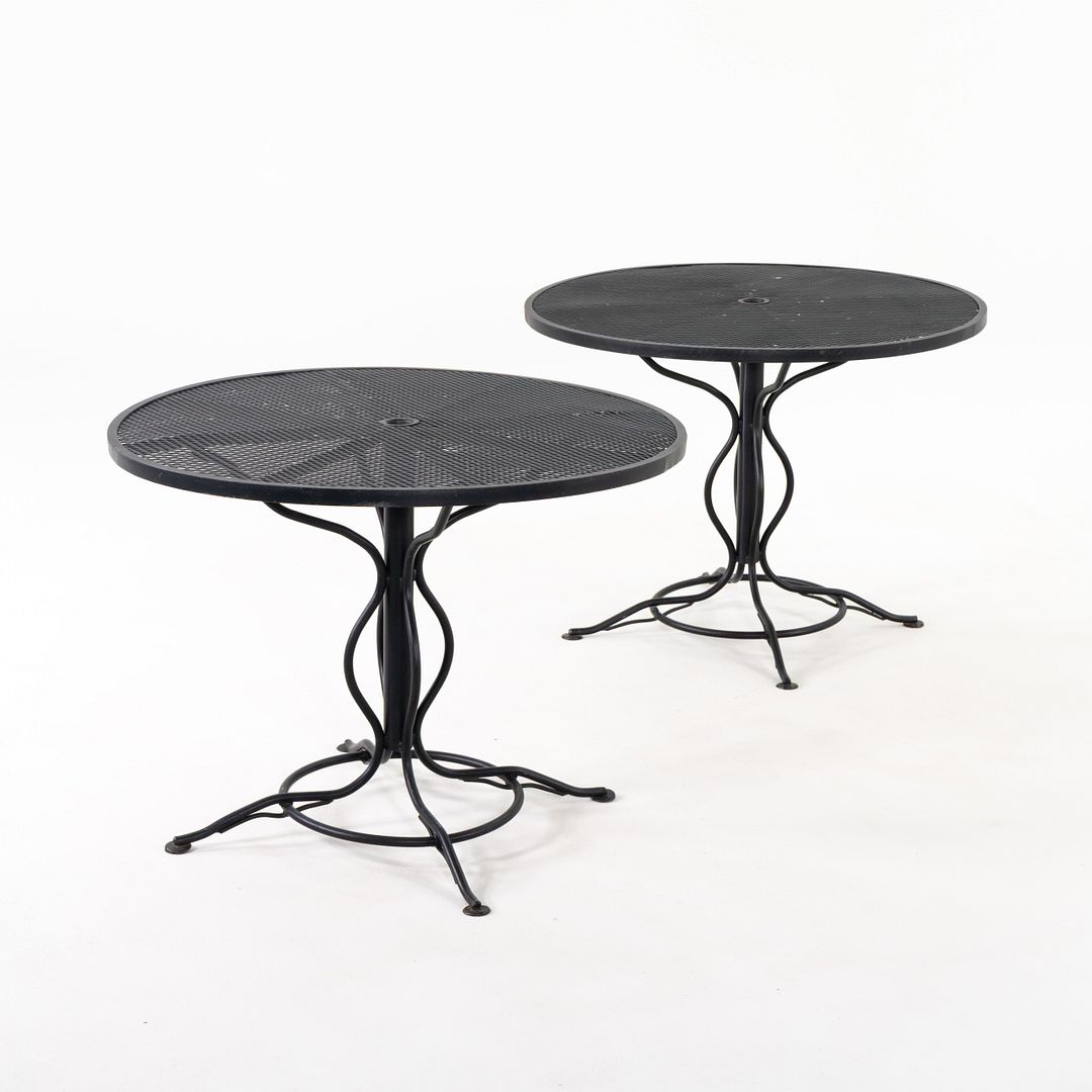Briarwood Bistro Umbrella Table