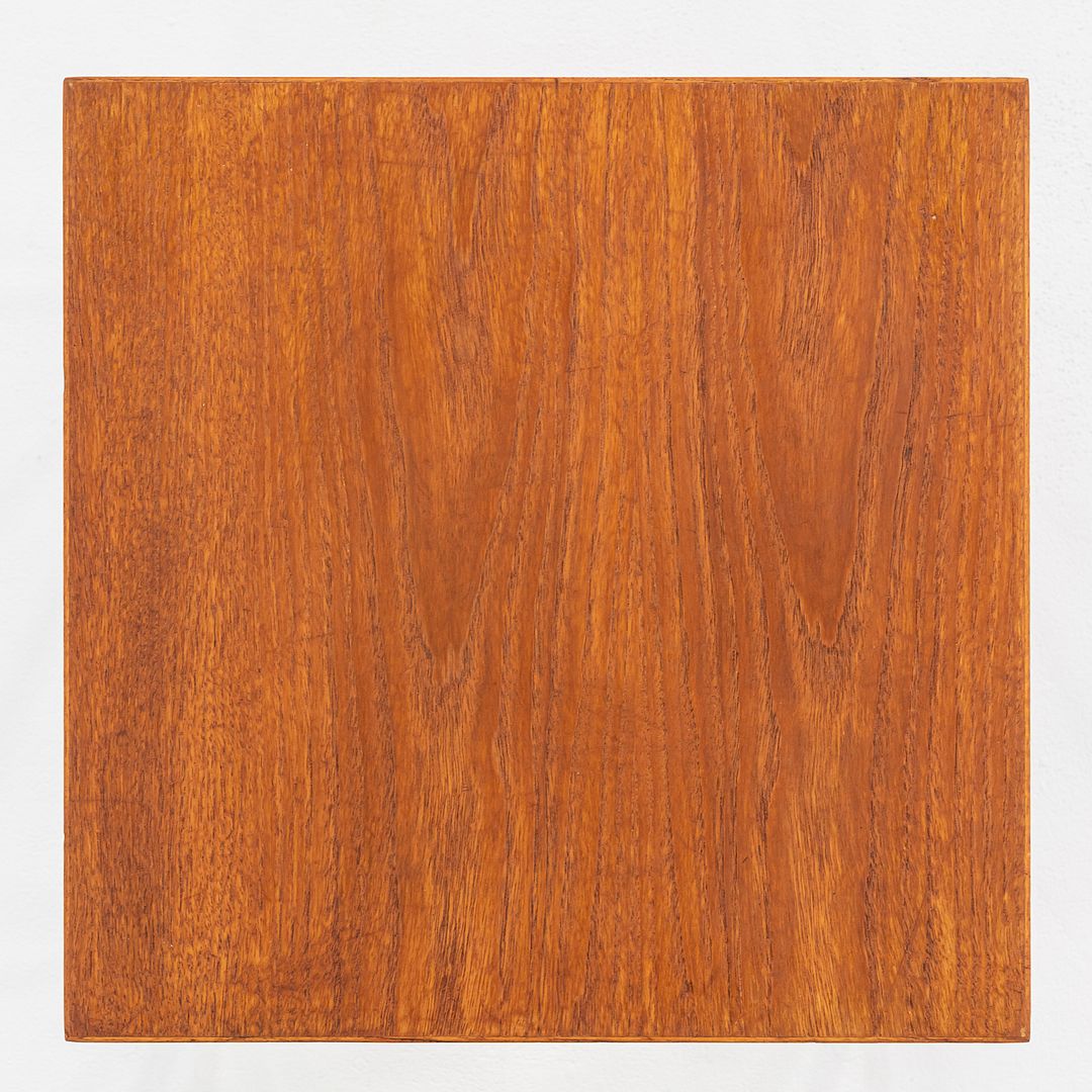 NTA-200 Side Table