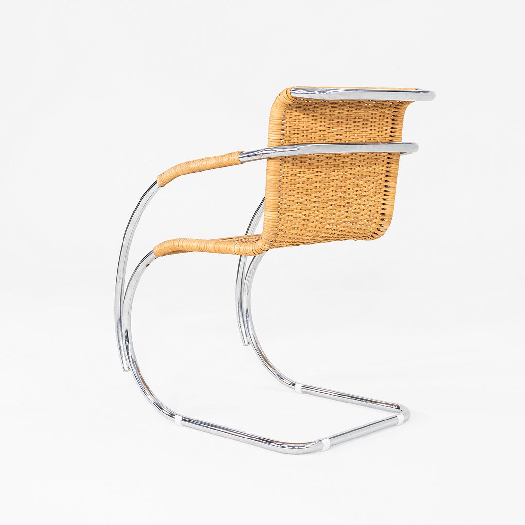 MR20 Arm Chair