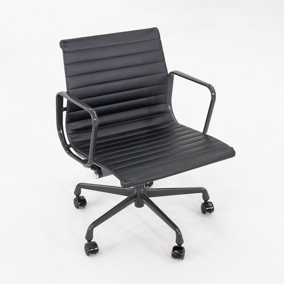Aluminum Group Management Desk Chair, Model EA335