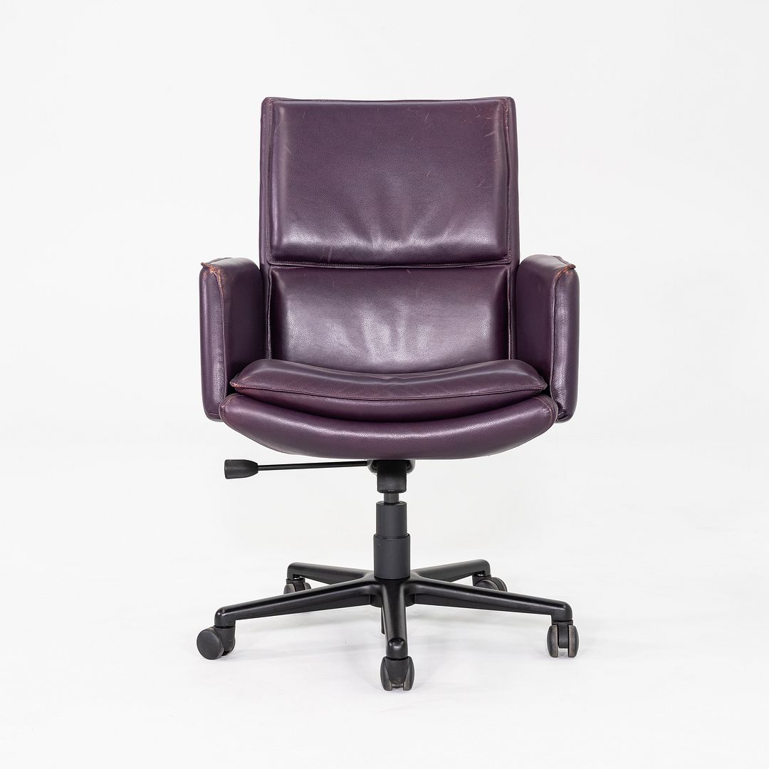 Elite Desk Chair, Model 587-5