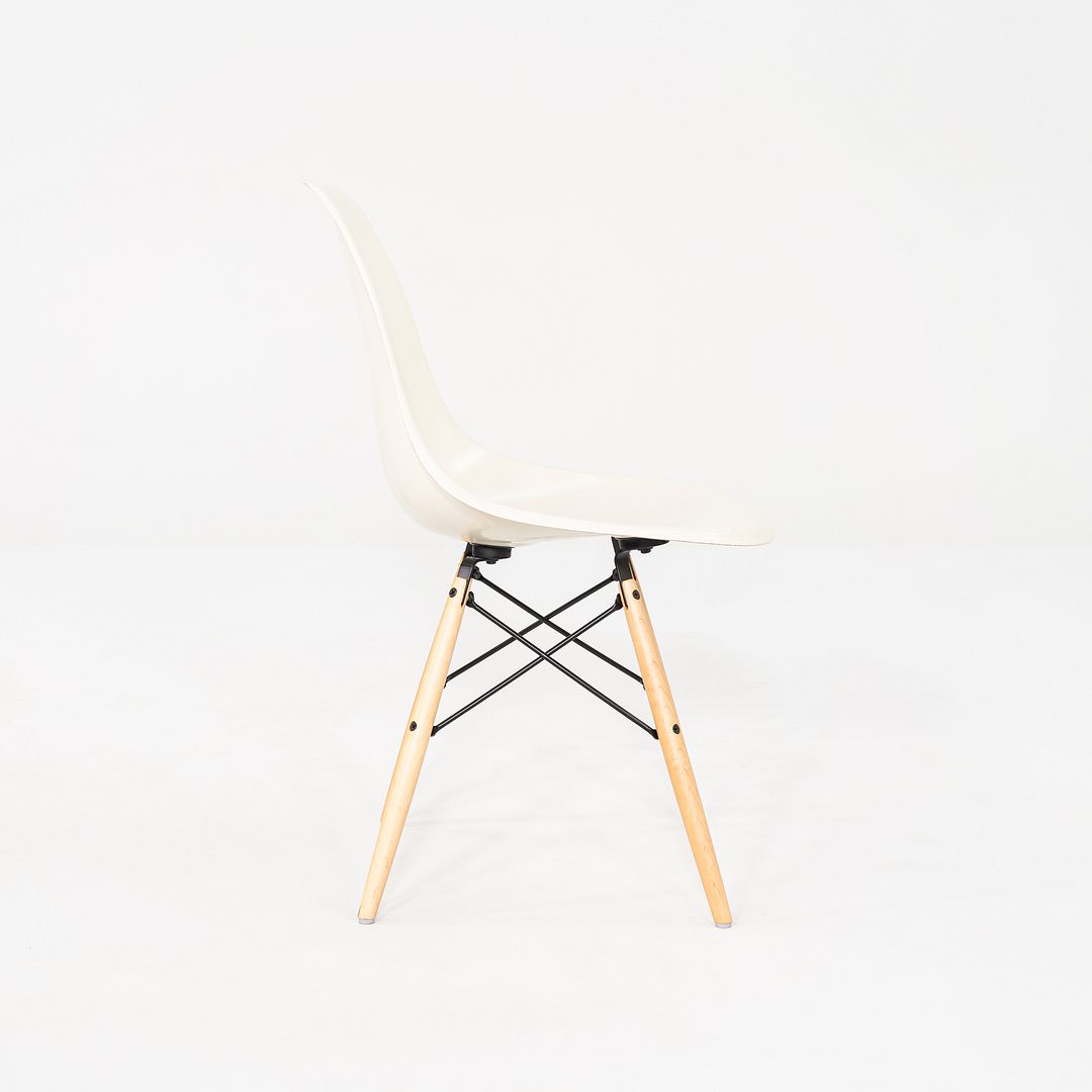 DSW Chair