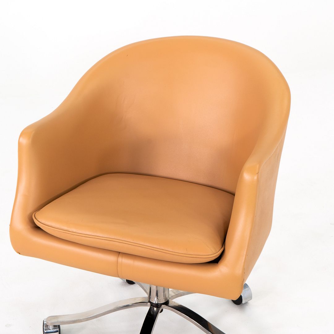 Alpha Bucket Desk Chair
