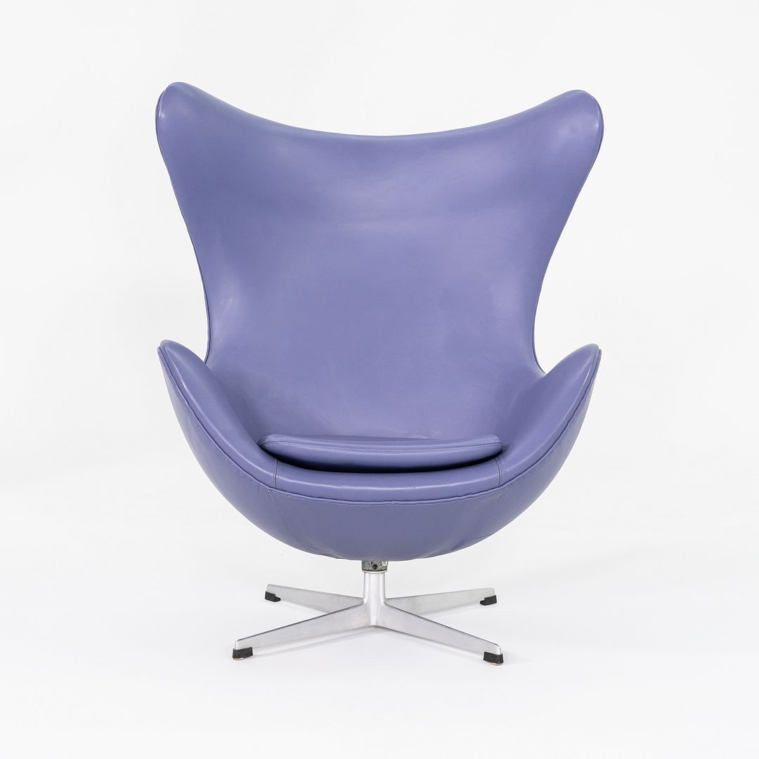 Egg Lounge Chair, Model 3316