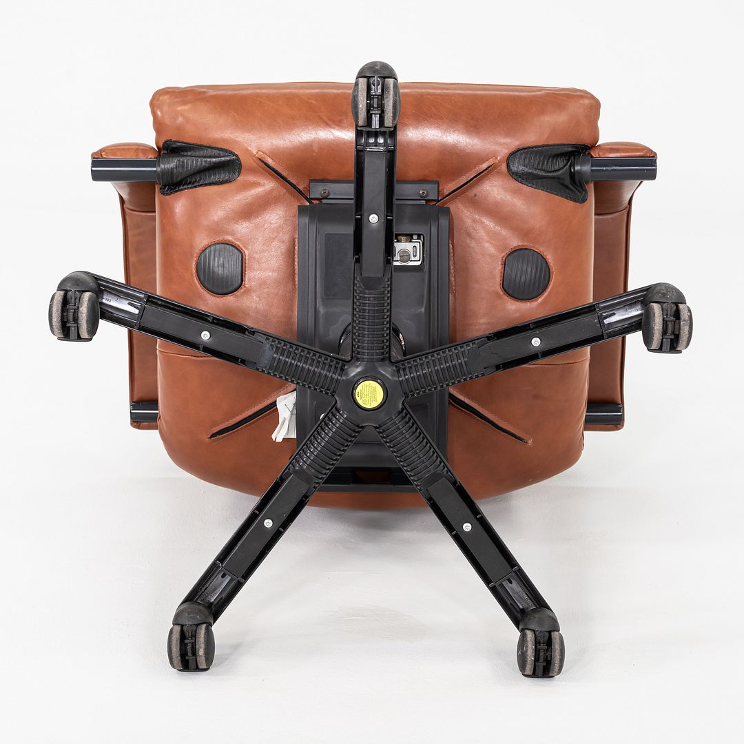 Figura Desk Chair